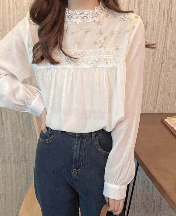 Floral Embroidery Blouse