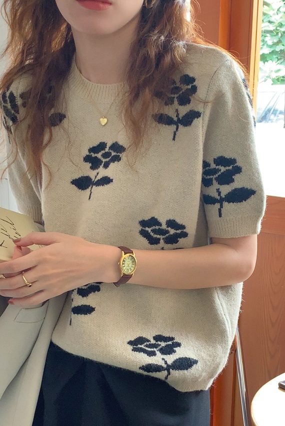 Gyu-Ri Knitwear Top
